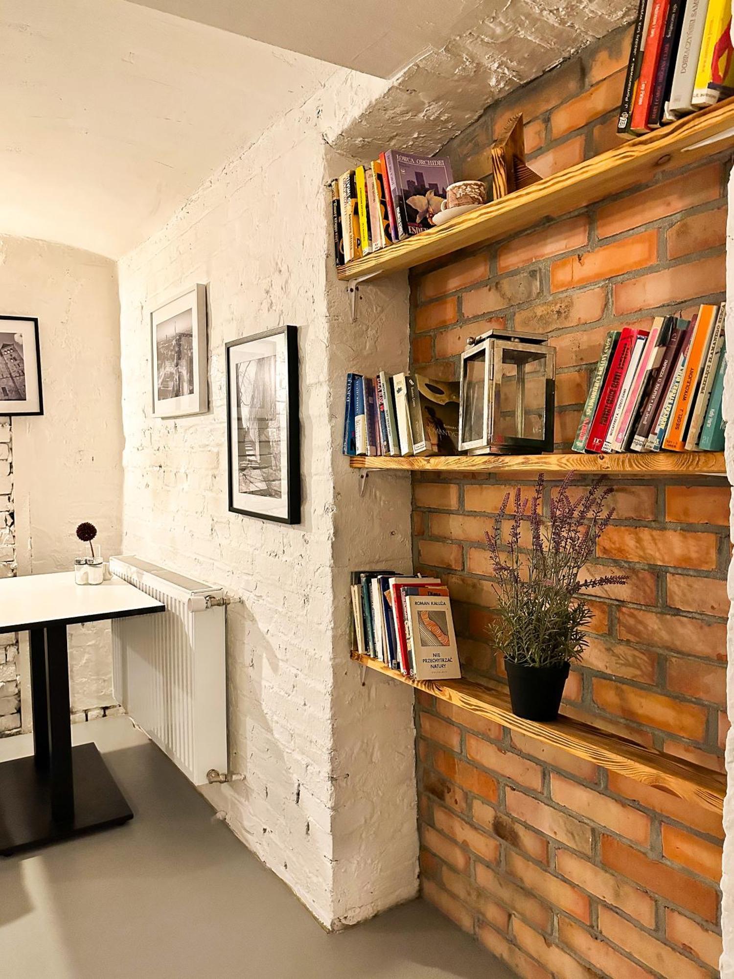 Expolis Residence - City Center Mtp Targi - 24H #Betterthanyourex Poznań Buitenkant foto