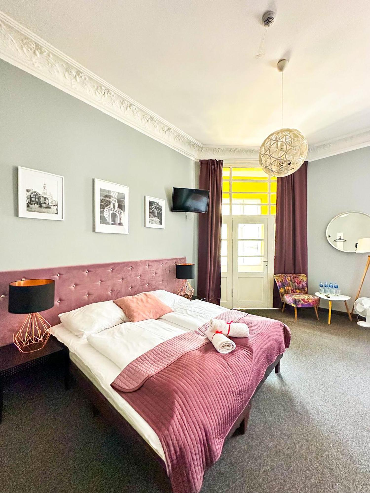 Expolis Residence - City Center Mtp Targi - 24H #Betterthanyourex Poznań Buitenkant foto
