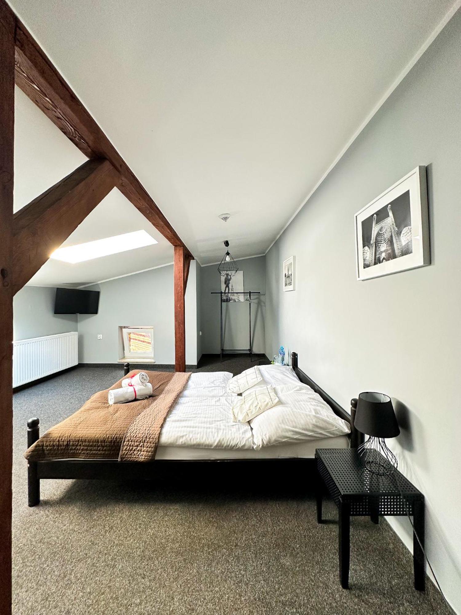 Expolis Residence - City Center Mtp Targi - 24H #Betterthanyourex Poznań Buitenkant foto