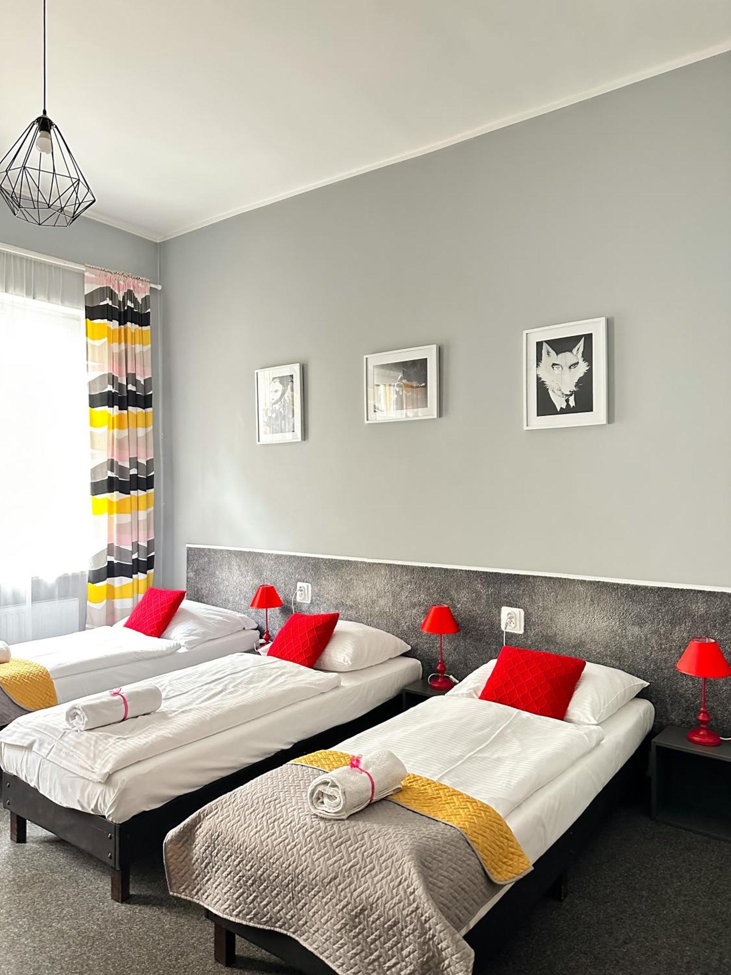 Expolis Residence - City Center Mtp Targi - 24H #Betterthanyourex Poznań Buitenkant foto