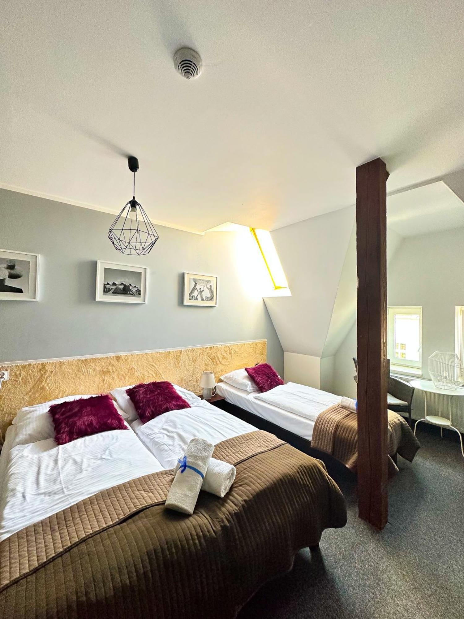 Expolis Residence - City Center Mtp Targi - 24H #Betterthanyourex Poznań Buitenkant foto