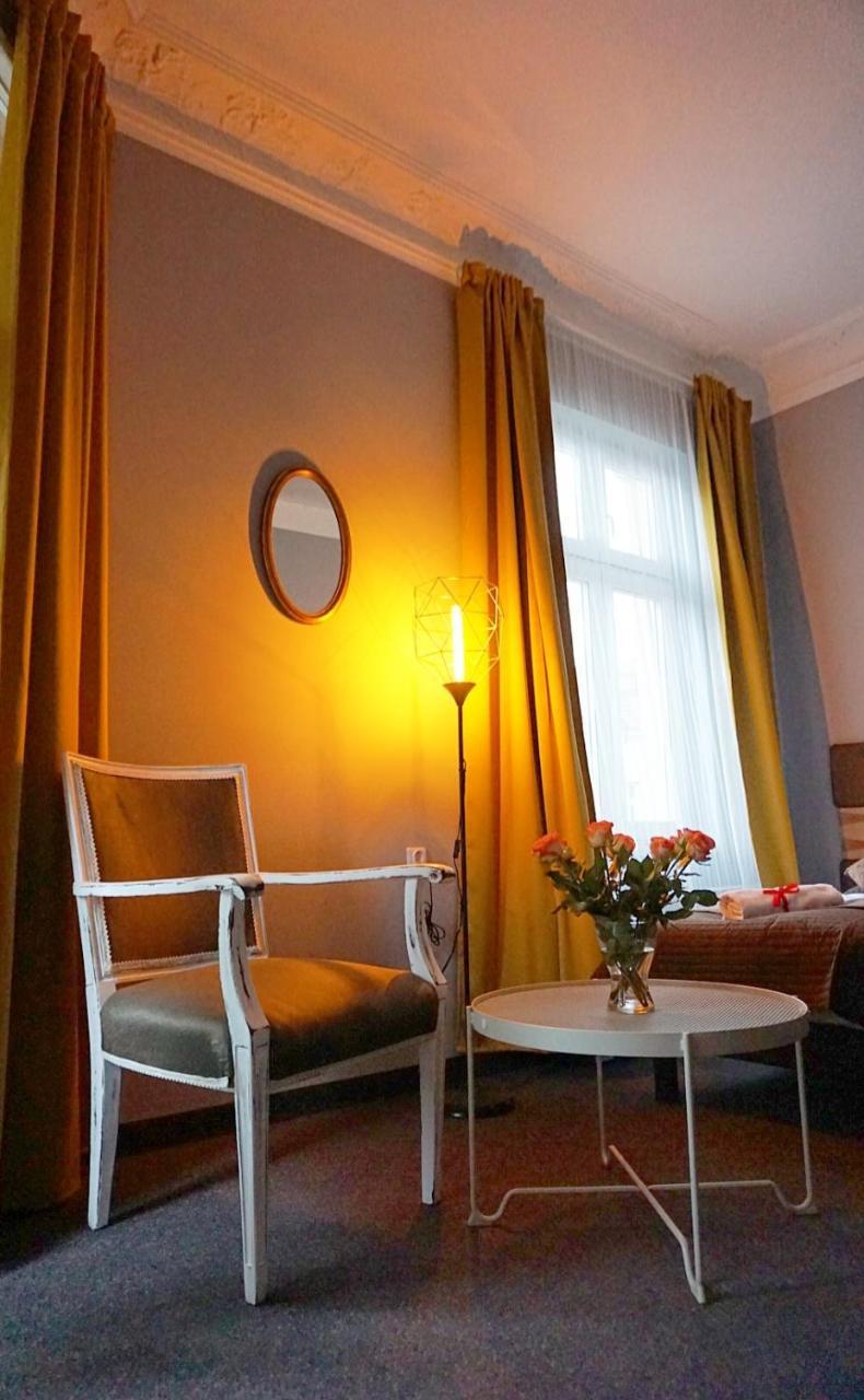 Expolis Residence - City Center Mtp Targi - 24H #Betterthanyourex Poznań Buitenkant foto