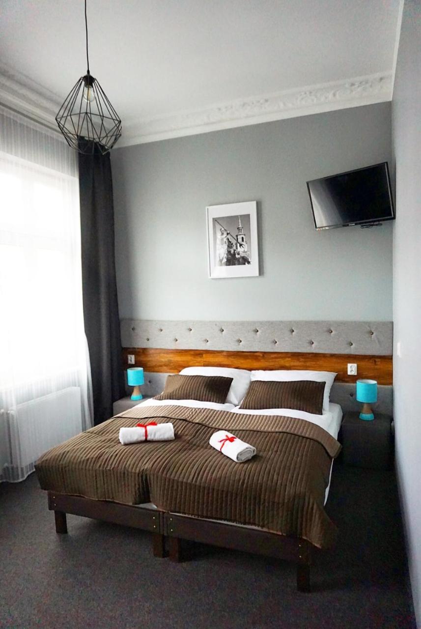 Expolis Residence - City Center Mtp Targi - 24H #Betterthanyourex Poznań Buitenkant foto