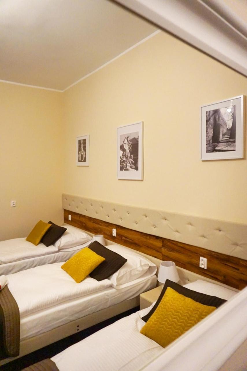 Expolis Residence - City Center Mtp Targi - 24H #Betterthanyourex Poznań Buitenkant foto