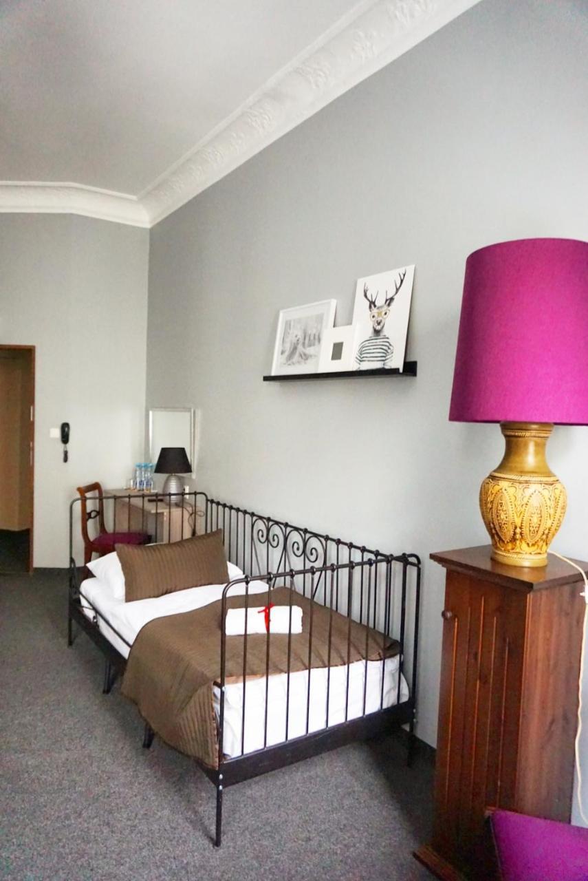 Expolis Residence - City Center Mtp Targi - 24H #Betterthanyourex Poznań Buitenkant foto