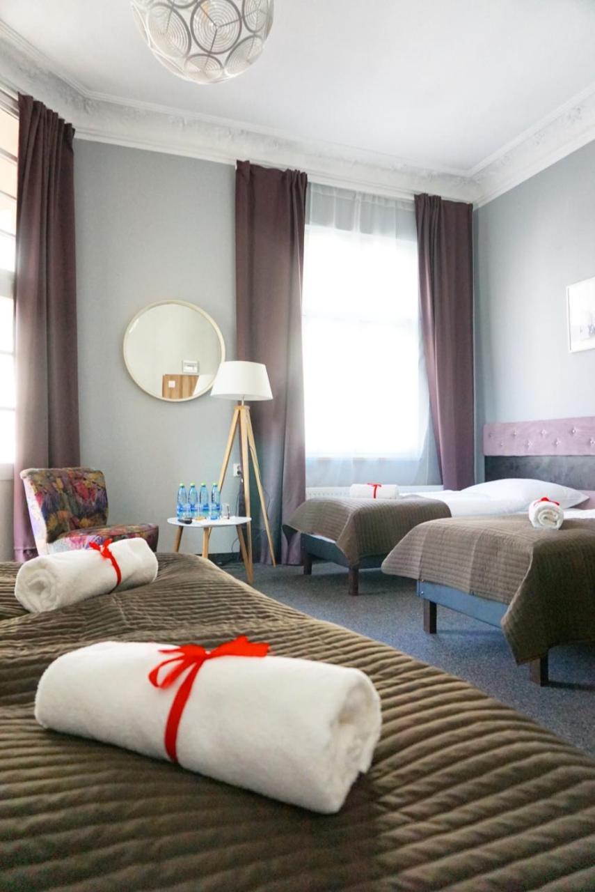 Expolis Residence - City Center Mtp Targi - 24H #Betterthanyourex Poznań Buitenkant foto