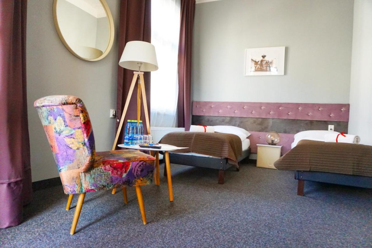 Expolis Residence - City Center Mtp Targi - 24H #Betterthanyourex Poznań Buitenkant foto