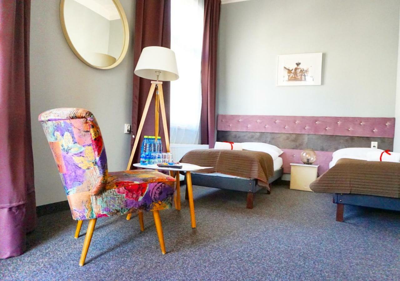 Expolis Residence - City Center Mtp Targi - 24H #Betterthanyourex Poznań Buitenkant foto